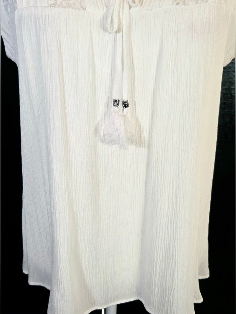 Black Rainn White Boho Lace Inset Keyhole Tassel Gauze Tunic Top M - Picture 4 of 10